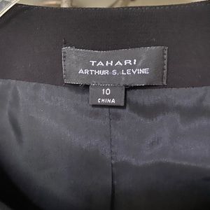 Tahari black sleeveless dress work jacket and pearl accents - size 10